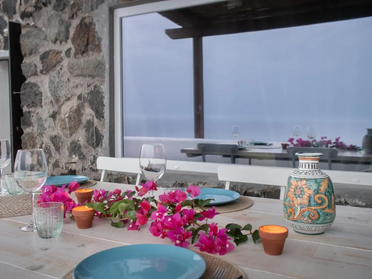 Holiday home Dammuso Sulla Scogliera - Pantelleria Villa Scauri