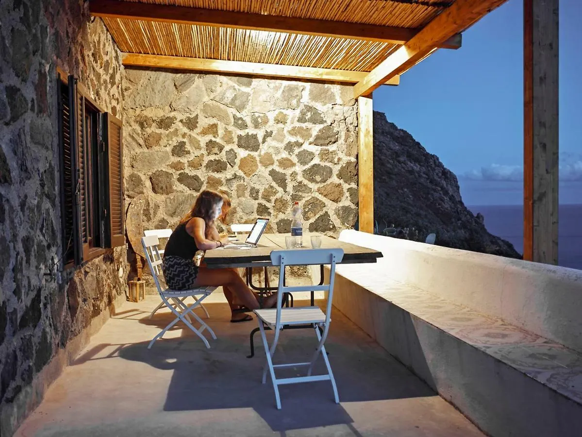 Dammuso Sulla Scogliera - Pantelleria Villa Scauri  0*, Scauri (Sicily) Italy